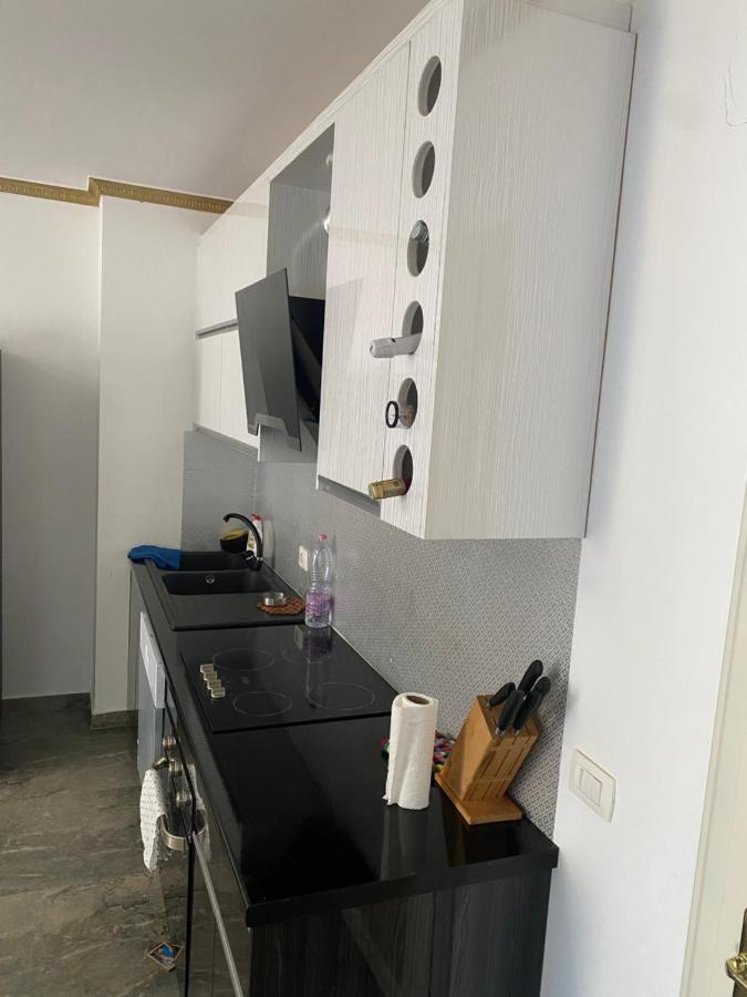 Luxuri Home Family Golem (Tirana)